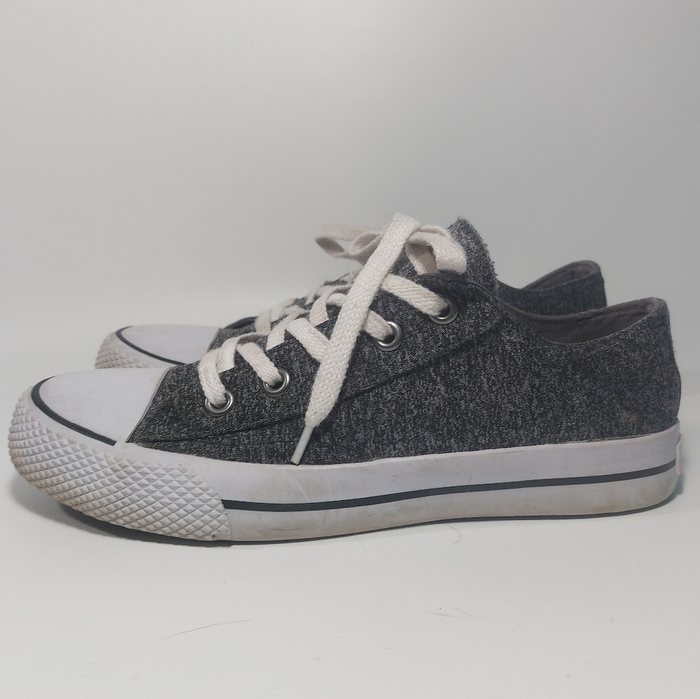🍁Airwalk Gray Canvas Sneakers, Size 8